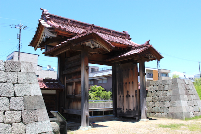 福井城歴史観光舎人門の画像