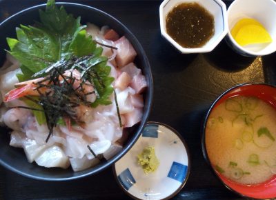 【小浜市】1000円以下でこのボリューム!?「かねまつ」の海鮮丼が絶品すぎ!