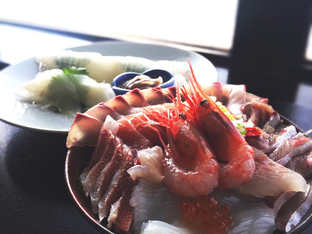 福井越前かに亭うおたけ海鮮丼の画像